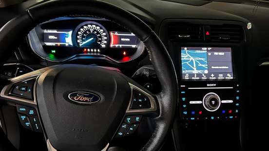 FORD-FUSION-2017