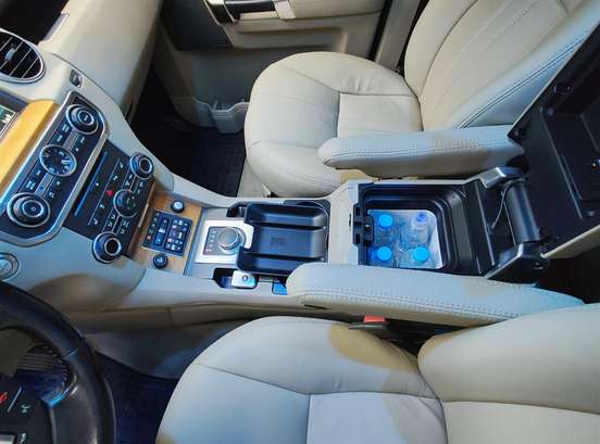 LAND ROVER-DISCOVERY 4-2013