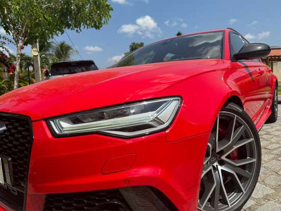 AUDI-RS6-2016