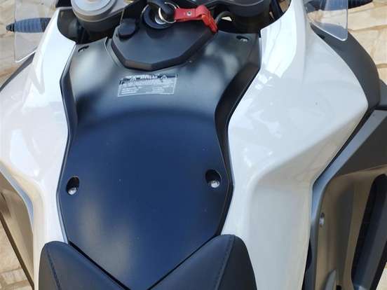 BMW-F 800 GS ADVENTURE BMW-F 800 GS ADVENTURE-2016