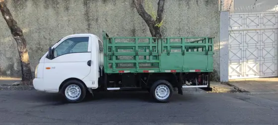 HYUNDAI HR 2.5 TCI HD LONGO COM CAÇAMBA 4X2 8V 97CV TURBO INTERCOOLER DIESEL 2P MANUAL