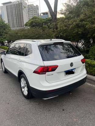 VOLKSWAGEN-TIGUAN-2018