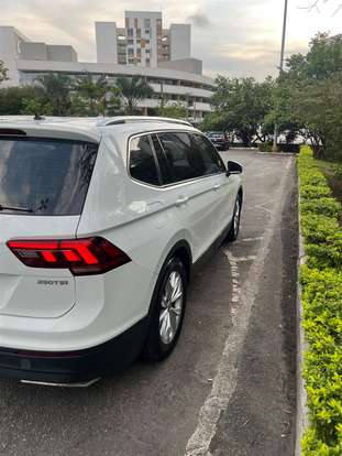 VOLKSWAGEN-TIGUAN-2018