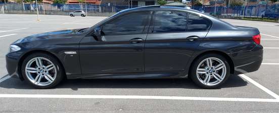 BMW-528i-2013