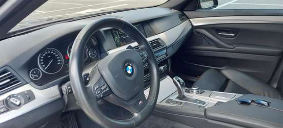 BMW-528i-2013