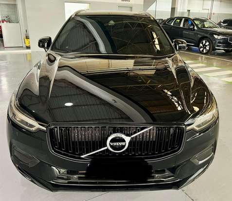 VOLVO-XC60-2018