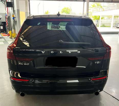 VOLVO-XC60-2.0 T5 GASOLINA MOMENTUM AWD GEARTRONIC VOLVO-XC60-2018