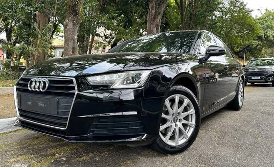 AUDI A4 2.0 TFSI ATTRACTION GASOLINA 4P S TRONIC