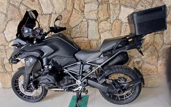 BMW-R 1200 GS TRIPLE BLACK-2016