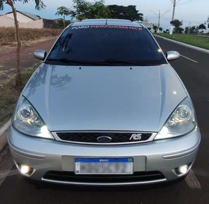 FORD-FOCUS-2005