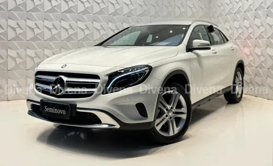 MERCEDES-BENZ GLA 200 1.6 CGI ADVANCE 16V TURBO FLEX 4P AUTOMÁTICO