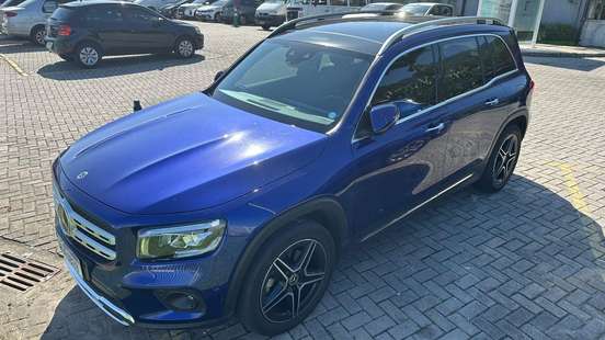 MERCEDES-BENZ-GLB 200-2021