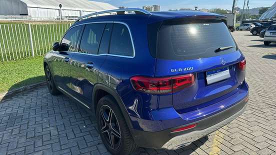 MERCEDES-BENZ-GLB 200-2021