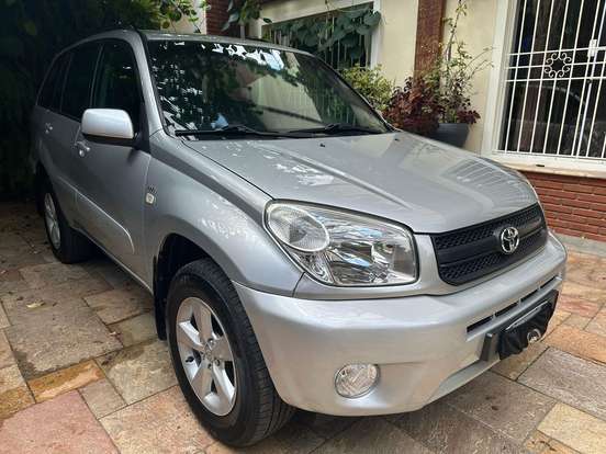 TOYOTA-RAV4-2004
