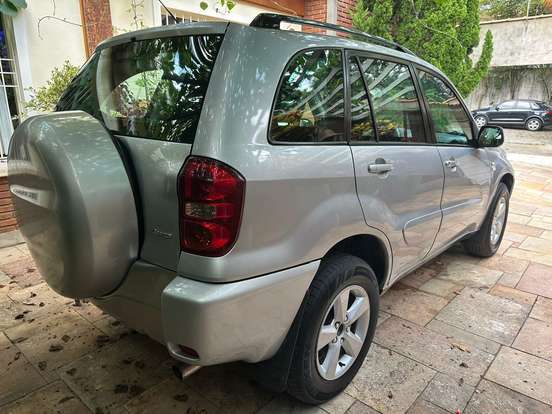 TOYOTA-RAV4-2.0 4X4 16V GASOLINA 4P AUTOMÁTICO TOYOTA-RAV4-2004