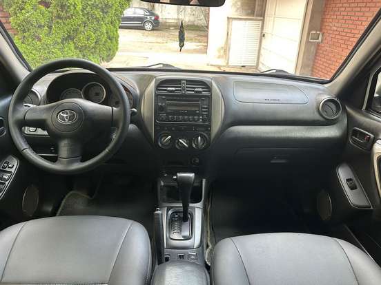 TOYOTA-RAV4-2.0 4X4 16V GASOLINA 4P AUTOMÁTICO TOYOTA-RAV4-2004