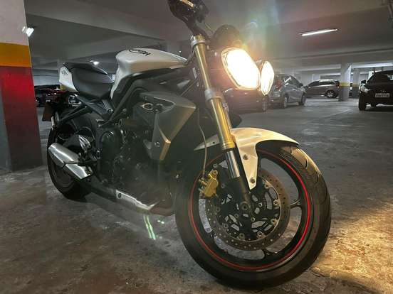 TRIUMPH-STREET TRIPLE 675 ABS TRIUMPH-STREET TRIPLE 675 ABS-2015