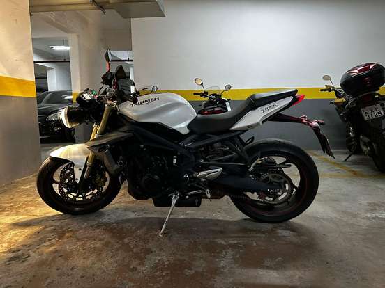 TRIUMPH-STREET TRIPLE 675 ABS TRIUMPH-STREET TRIPLE 675 ABS-2015