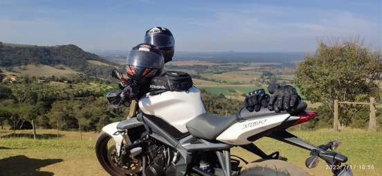 TRIUMPH-STREET TRIPLE 675 ABS-2015