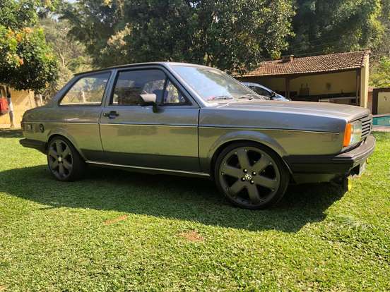 VOLKSWAGEN-VOYAGE-1983