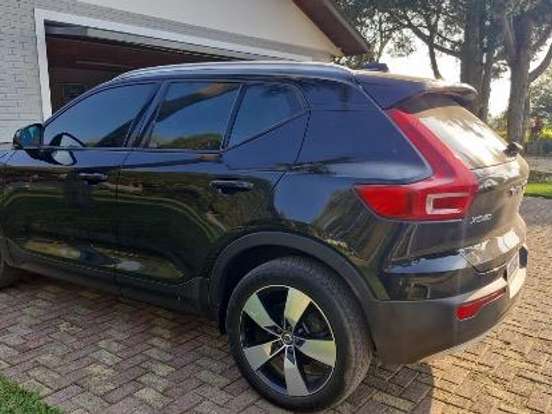 VOLVO-XC40-2.0 T5 GASOLINA MOMENTUM AWD GEARTRONIC VOLVO-XC40-2018