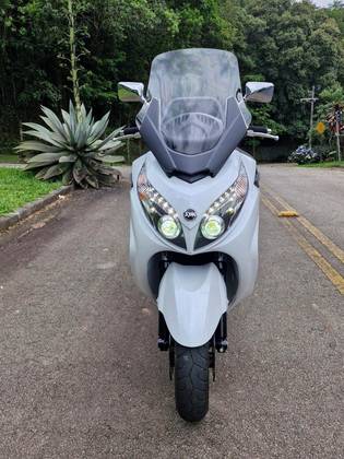 DAFRA MAXSYM 400i 