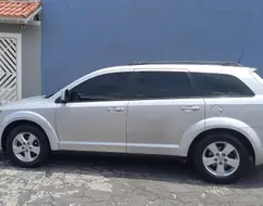 DODGE JOURNEY 2.7 SXT V6 GASOLINA 4P AUTOMÁTICO DODGE JOURNEY 2.7 SXT V6 GASOLINA 4P AUTOMÁTICO