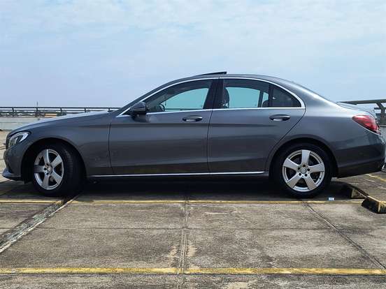 MERCEDES-BENZ-C 200-2.0 CGI AVANTGARDE 16V GASOLINA 4P AUTOMÁTICO MERCEDES-BENZ-C 200-2017