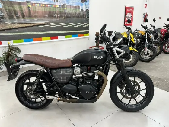 TRIUMPH STREET TWIN TRIUMPH STREET TWIN