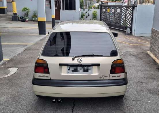 VOLKSWAGEN-GOLF-1998