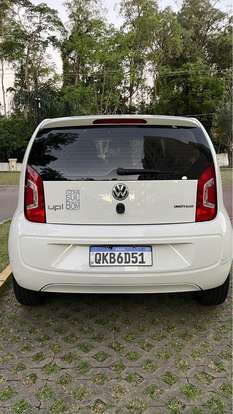 VOLKSWAGEN-UP-2015
