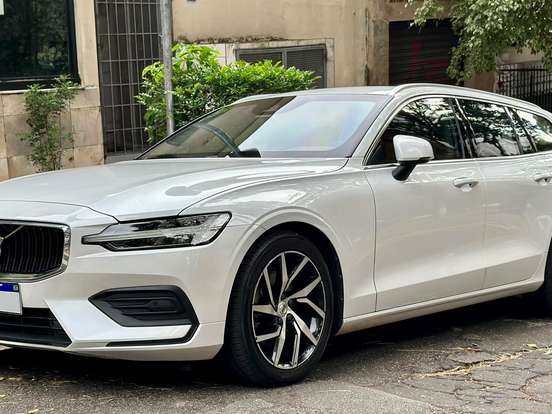 VOLVO-V60-2.0 T5 GASOLINA MOMENTUM GEARTRONIC VOLVO-V60-2018