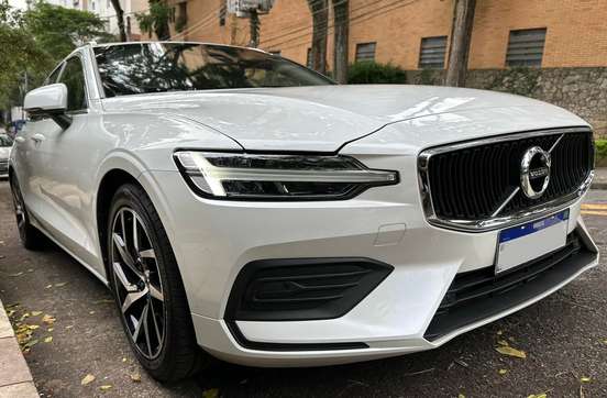 VOLVO-V60-2018