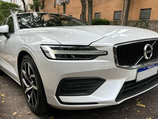 VOLVO-V60-2.0 T5 GASOLINA MOMENTUM GEARTRONIC VOLVO-V60-2018