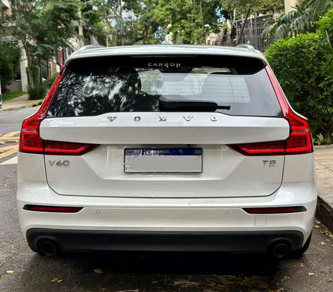 VOLVO-V60-2018