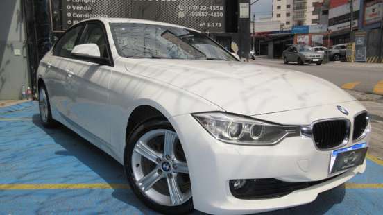 BMW-320i-2013