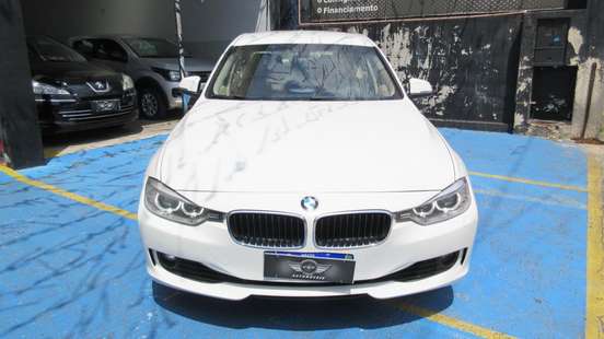 BMW-320i-2013