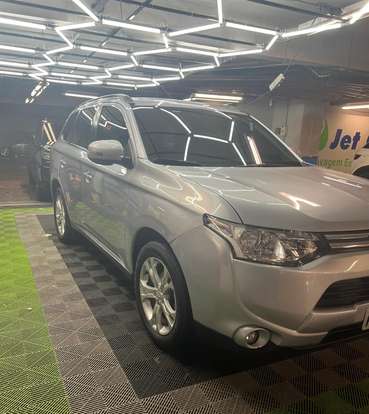 MITSUBISHI-OUTLANDER-2.0 16V GASOLINA 4P AUTOMÁTICO MITSUBISHI-OUTLANDER-2014