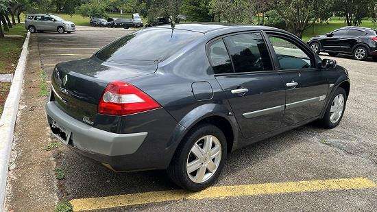 RENAULT-MEGANE-2008