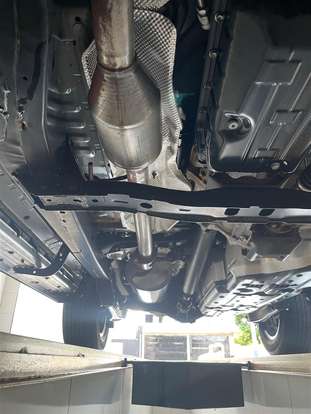 TOYOTA-HILUX SW4-2015