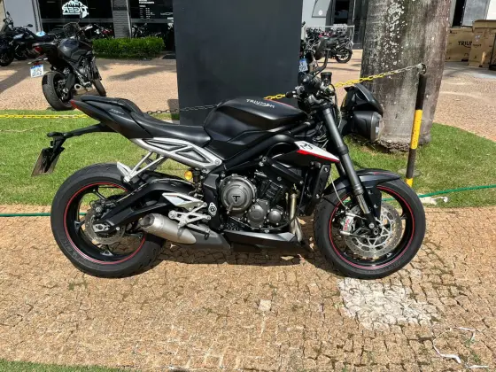 TRIUMPH STREET TRIPLE 765 RS 