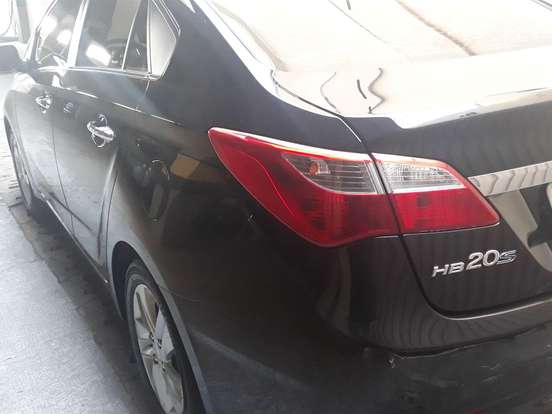 HYUNDAI-HB20S-1.6 PREMIUM 16V FLEX 4P AUTOMÁTICO HYUNDAI-HB20S-2015