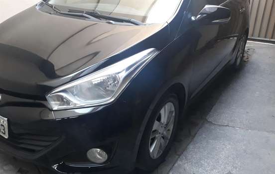 HYUNDAI-HB20S-2015