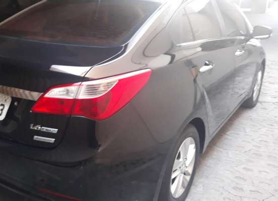 HYUNDAI-HB20S-1.6 PREMIUM 16V FLEX 4P AUTOMÁTICO HYUNDAI-HB20S-2015