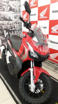 HONDA ADV 