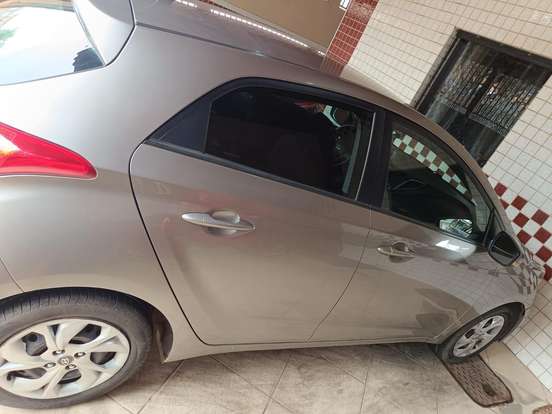 HYUNDAI-HB20-2016