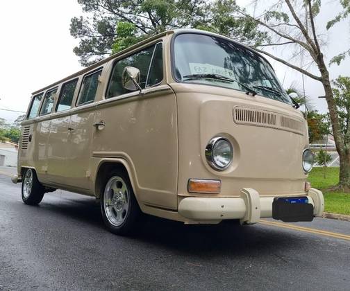 VOLKSWAGEN KOMBI 1.6 LUXO 8V GASOLINA 3P MANUAL