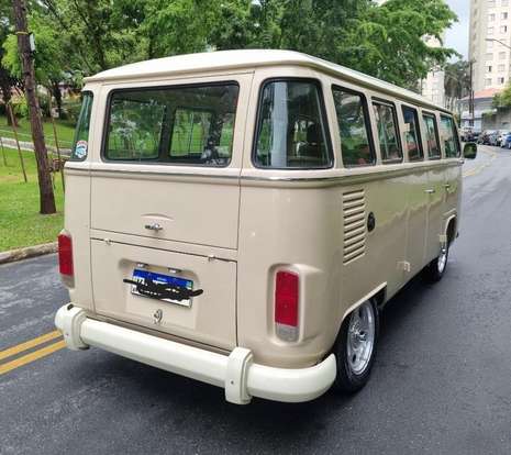 VOLKSWAGEN-KOMBI-1.6 LUXO 8V GASOLINA 3P MANUAL VOLKSWAGEN-KOMBI-1995