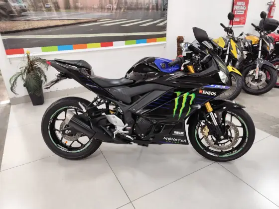 YAMAHA YZF R3 MONSTER ABS 