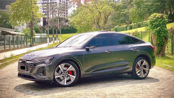 AUDI Q8 E-TRON 55 ELÉTRICO SPORTBACK LAUNCH EDITION QUATTRO